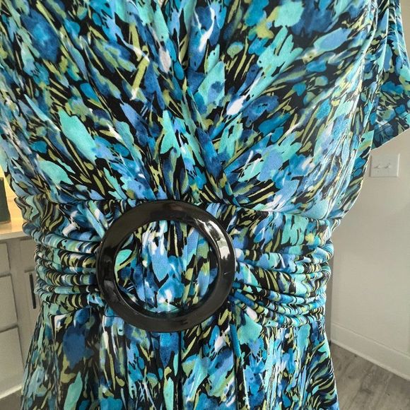 Studio I Classic Fit and Flare Dress in Blue Green Print Buckle at Waist… - Picture 5 of 9